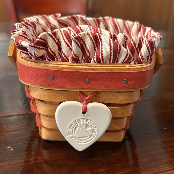 Longaberger Sweetheart Mini Basket with Red and White Stripped Lining - Picture 2 of 8